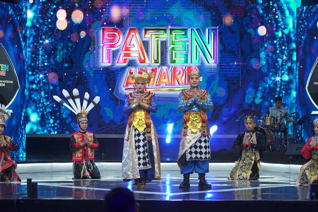 PATEN AWARD 3